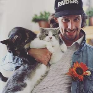 Meet your Posher, Thaddaeus